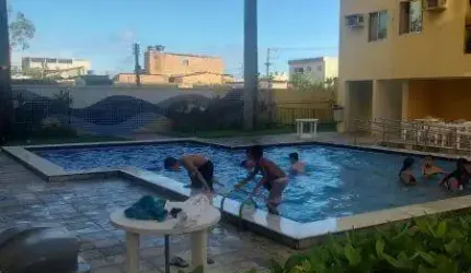 SAN MARTIN APT PARA EM  CONDOMINIO  VALOR 2.700 COM DUAS GARAGENS E COM PISCINA