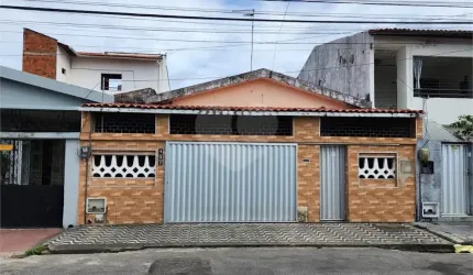 Casa Solta no Monte Castelo a venda