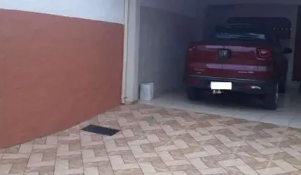 Casa com 3 quartos à venda na Rua Bogotá, 31, Vila Morangueira, Maringá por R$ 450.000