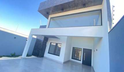 Casa com 3 quartos à venda na Rua Erondino Antônio Pinhata, Bom Jardim, Maringá por R$ 750.000