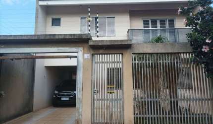 Casa com 3 quartos à venda na Rua David Faustino de Souza, 16, Parque Tarumã, Maringá por R$ 650.000