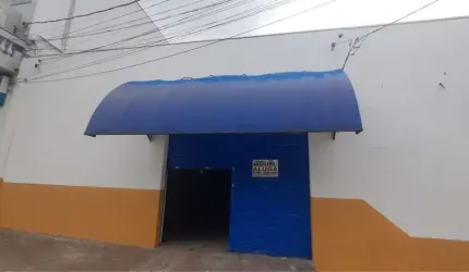 Salão para alugar  no bairro Zona 05

** OBS: O PROPRIETÁRIO ESTUDA DESCONTAR MELHORIAS A SEREM REALIZADAS NO IMÓVEL SENDO DESCONTADO NO ALUGUEL MENSAL**