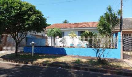 Casa com 3 quartos à venda na Rua Pioneiro Emílio Helibrand, 281, Conjunto Habitacional João de Barro Thaís, Maringá por R$ 270.000