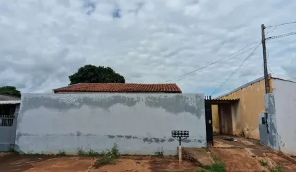 IMOVEL COM 2 RESIDENCIAS NO TERRENO - PARQUE ALVAMAR - SARANDI