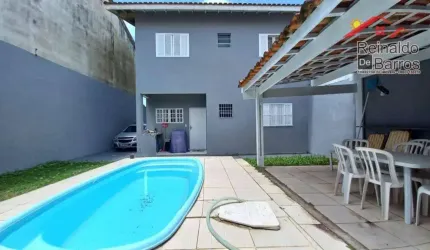 Sobrado frente mar 3 dormitórios, piscina em Jardim Suarão - Itanhaém .