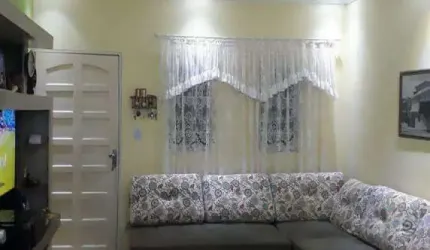 CASA COM PISCINA EM MONGAGUÁ- AGENOR DE CAMPOS
