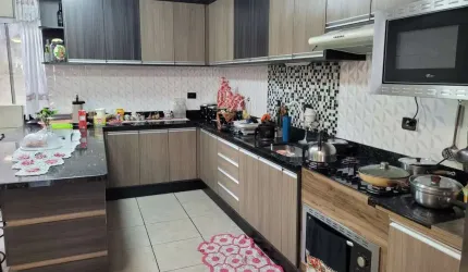 Sobrado para Venda, Sítio Cercado, 4 dormitórios, 1 suíte, 3 banheiros, 1 vaga