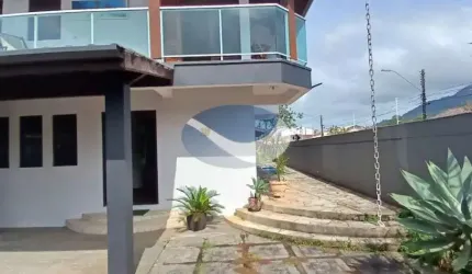 SOBRADO À VENDA NA REGIÃO CENTRAL  - SO17