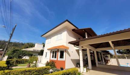 EXCELENTE CASA COM PISCINA - VENDA R$ 2.300.000,00 - 340m² - SAMBAQUI, FLORIANÓPOLIS - SC