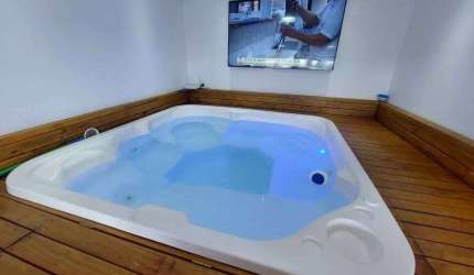 APARTAMENTO MOBILIADO PARA LOCAÇÃO EM COQUEIROS. FLORIANÓPIS/SC R$ 2.800