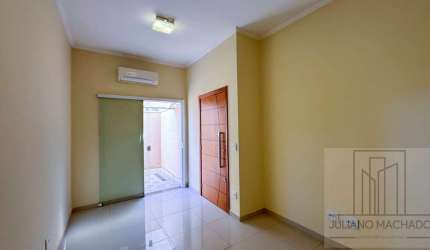 Apartamento térreo com amplo quintal, 2 dormitórios 1 suíte Jardim Botânico