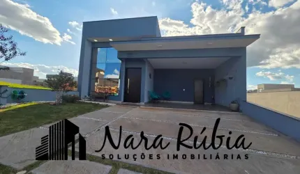 Casa térrea disponível para venda