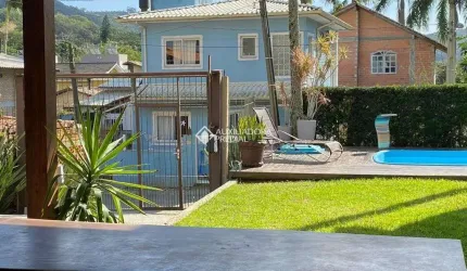 Casa com 3 quartos à venda na Condomínio Canto da Lagoa, 323, Lagoa da Conceição, Florianópolis, 180 m2 por R$ 1.800.000