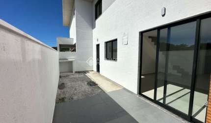 Casa com 3 quartos à venda na Avenida Cidade de Córdoba, 570, Barra da Lagoa, Florianópolis, 125 m2 por R$ 1.049.000