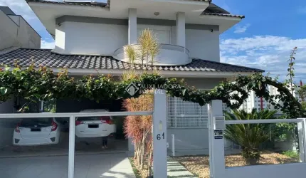 Casa com 3 quartos à venda na Rua dos Rouxinóis, 61, Pedra Branca, Palhoça, 210 m2 por R$ 1.699.000