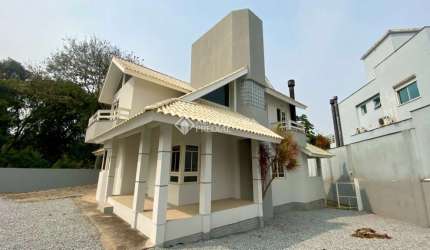 Casa com 4 quartos à venda na Rua dos Curiós, 304, Pedra Branca, Palhoça, 250 m2 por R$ 1.909.000