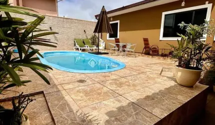 Casa com 3 quartos à venda na Rua dos Pinheiros, 74, Ingleses do Rio Vermelho, Florianópolis, 300 m2 por R$ 1.010.000