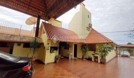 Casa com 3 quartos à venda na Rua Bento Rosa, 4730, Carneiros, Lajeado, 490 m2 por R$ 1.850.000