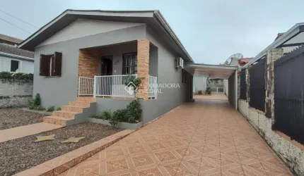 Casa com 3 quartos à venda na Rua dos Ipês, 140, Montanha, Lajeado, 120 m2 por R$ 450.000