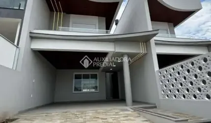 Casa com 3 quartos à venda na Bem-te-vi, 42, Universitário, Lajeado, 192 m2 por R$ 990.000