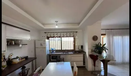 Casa com 3 quartos à venda na Avenida Avelino Talini, 6756456456, Universitário, Lajeado, 133 m2 por R$ 700.000