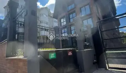 Apartamento com 2 quartos para alugar na Paul Harrys, 390, Centro, Canela por R$ 4.000