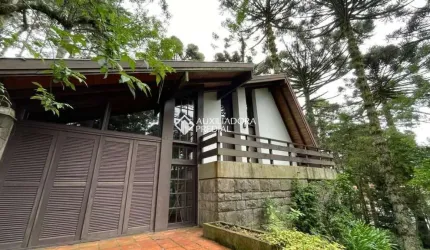 Casa com 3 quartos para alugar na Ladeira Das Azaleas, 93, Planalto, Gramado, 223 m2 por R$ 9.500