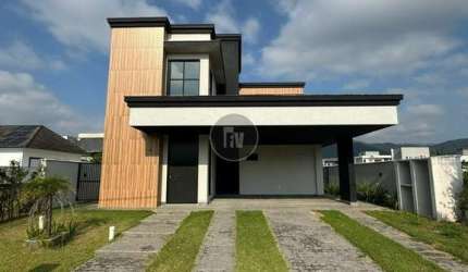 Casa em condomínio fechado com 4 quartos à venda na Rua José Rebelo da Cunha, 610, Centro, Camboriú por R$ 2.800.000