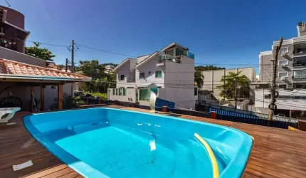 Casa em condomínio fechado com 3 quartos à venda na Rua Flamingo, 125, Pioneiros, Balneário Camboriú por R$ 2.800.000