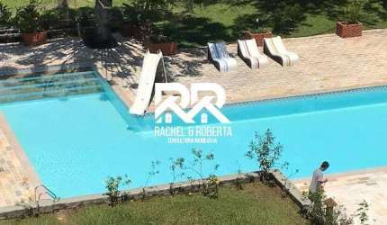 Linda Casa em Condomínio Vista Indevassável