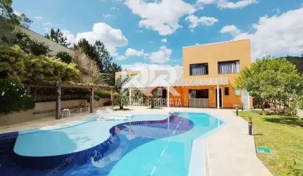 Casa alto padrão com 4 suítes em Albuquerque