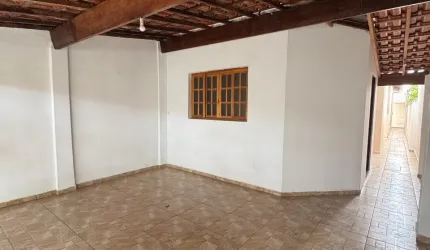 Linda casa Jd. Amália.