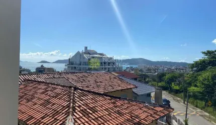 Apartamento com 2 dormitórios à venda, 83 m² por R$ 770.000,00 - Canasvieiras - Florianópolis/SC