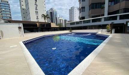 Apartamento 3 suite e 2 vagas, à venda no Centro de Florianópolis