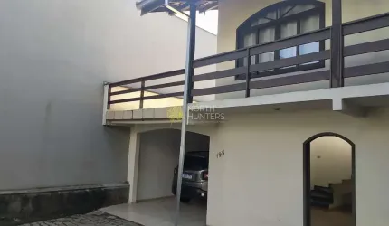 Casa com 4 dormitórios à venda, 121 m² ,