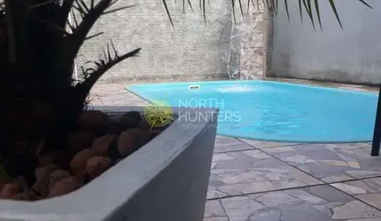Casa com 3 dormitórios à venda, 230 m² por R$ 594.000,00 - Vila Nova - Joinville/SC