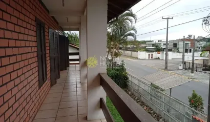 Casa proximo ao Hospital  Bethesda, com 5 dormitórios sendo uma suíte master