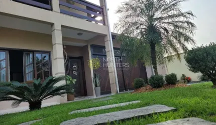Casa com 3 dormitórios à venda, 238 m² , com área de festa - Vila Nova - Joinville/SC