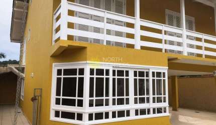 Lindo Sobrado !!! , 4 dormitorios , com piscina, Nova Brasilia, Joinville