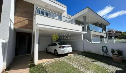 Casa à venda 4 Quartos, 3 Suites, 2 Vagas, 225M², Jurere Leste, Florianópolis - SC