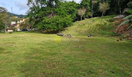 Terreno excelente em condomínio Córrego Grande R$1900.000,00