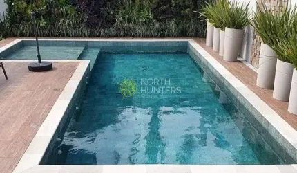 Casa com 6 Quartos para locação de temporada, com 380m² - Jurerê Internacional