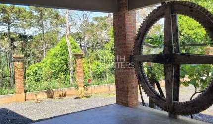 Chácara em Campo Alegre, com 30 mil metros quadrados e 260m² de  área construída