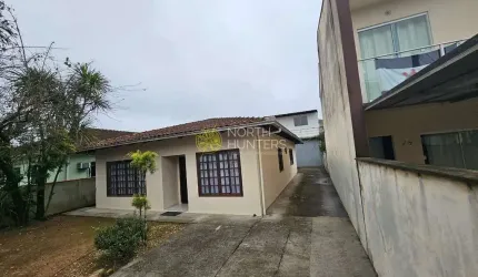 Casa à venda 3 Quartos, 1 Suite, 3 Vagas, 412M², Vila Nova, Joinville - SC