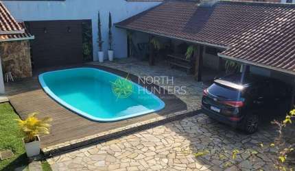 Casa à venda no Nova Brasília semi mobiliada com 240m² de área construida, estuda troca por imóveis