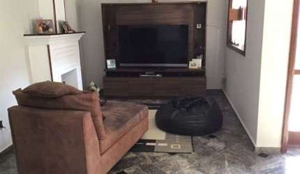 Excelente casa Térrea em excelente localização