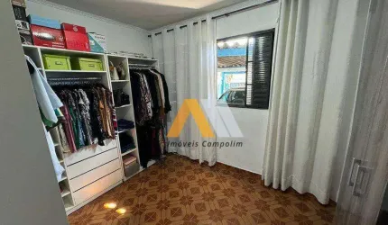 'Casa c/ Edícula em Vila Barcelona: Oportunidade Única!'