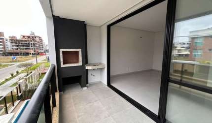Apartamento 02 suítes próximo ao mar no La Linda Residence na Praia de Palmas em Governador Celso Ramos - Santa Catarina.