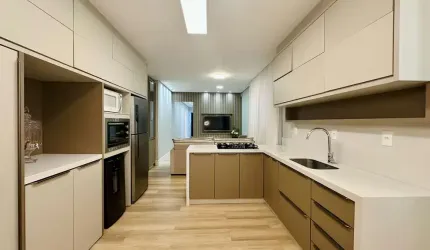 Apartamento Alto Padrão no Opera Palmas Residence na Praia de Palmas em Governador Celso Ramos - Santa Catarina.