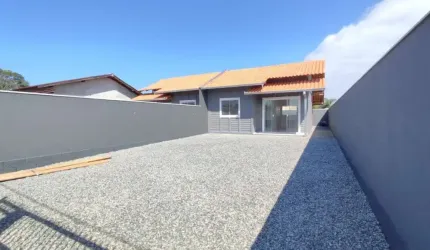 Casa com 2 quartos à venda na Praia do Ervino, São Francisco do Sul  por R$ 320.000